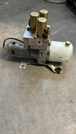 Saab OE 12211070000 Dachpumpe - Gebrauchter Zustand