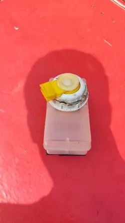 Réservoir de liquide de frein Citroen Ami OEM 989897656789