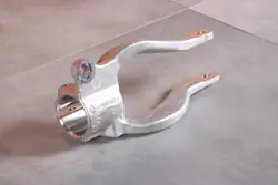 Suporte amortecedor dianteiro esquerdo OEM 6865929 BMW Série 5