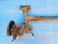 Poutre suspension arrière OEM CHEVROLET ORLANDO 1.4i 10-