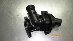 VW SKODA SEAT Carcasa de termostato 04B121026C