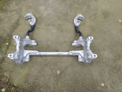 Protetor dianteiro Audi OE OEM 4M0399315T - Usado