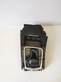 KIA XCEED X-CEED LIFT HYB 22-25 Gear Panel 93300-CR030