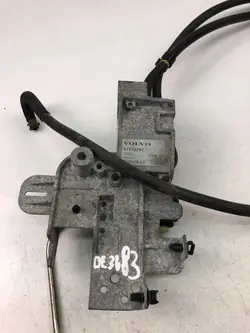 Volvo Moottorin Kiinnike OEM 22344096 - Vasen Puoli