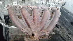 Pakoputken keräin OEM EIS-2035009 VW Jetta 2.5L