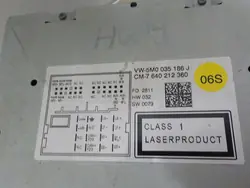 Radio VW OEM 5M0035186J avec CD, MP3, Aux