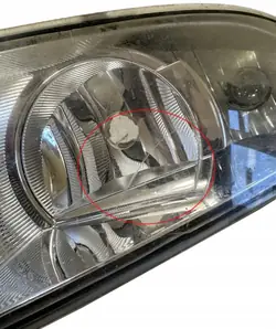 Phare Halogène Skoda Fabia II OEM 5J0941700B Droit Avant