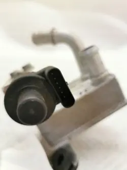 Condenseur AC Hyundai Kona 2020 OEM 25670K4000