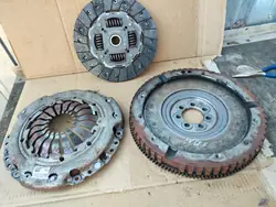 Kokonainen kytkin Dacia Sandero II 1.5 DCI