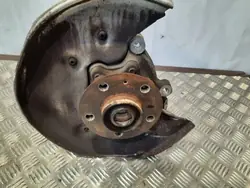 Begagnad Audi OE bakre höger hjulnav 8R0505436A
