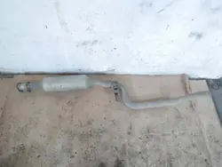 Keskivaimennin OEM 3C0253211E VW Passat B6 2.0 TDI:lle