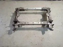 Cadre Auxiliaire Avant Maserati OE 670001480