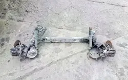 Poutre Suspension Arrière OEM Wrakowisko-8786- pour Citan Kangoo II