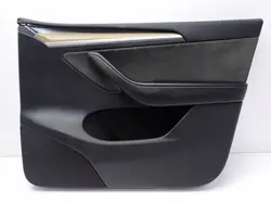 OEM 1897295-00-D Revestimento Porta Dianteira Direita Tesla Y