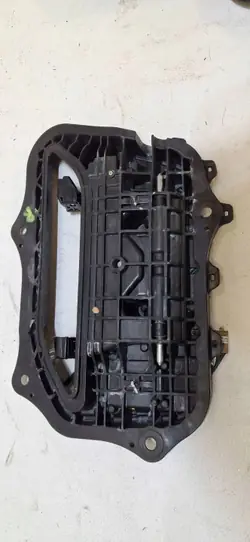 Tesla Model S Etu-Vasen Ovenkahva OEM 100737300L