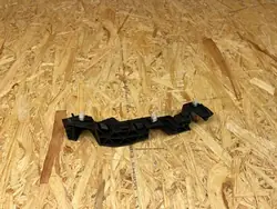 Suporte de para-choque dianteiro esquerdo Kia Stonic 2017- 86513-H8400