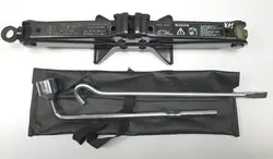 Wagenheber & Werkzeug Nissan OE OEM 995509F901 - Gebraucht