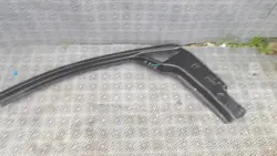 OEM POSZYCIE SŁUPKA PRAWY PRZÓD VW GOLF VIII Cobertura de Pilar