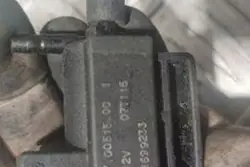 Elektromagnetisk ventil VOLVO V50 2.4L Diesel 2008 OEM