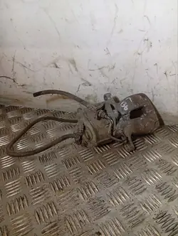 Volkswagen PASSAT B6 2007 Hintere linke Bremszange OEM 3C0615403E