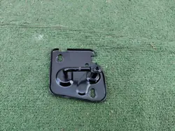 Audi Q2 Q3 Oikea Konepeltisalpa OEM 81A823186A
