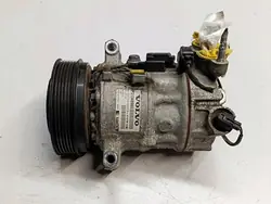 Volvo V40 II 12-19 R-Design 2.0 T3 AC-kompressori