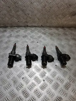 OEM 0414720215 038130073AG VW Spolarpump Set