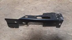 Haltebracket Ford OE OEM LV4BS16123AB - Gebraucht