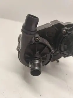 Pompe à eau OEM 0392023423 pour Peugeot 3008 SUV 1.6L