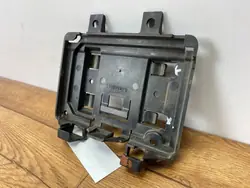 Kiinnike OEM 15891428PINYA Chevrolet Corvette C6:lle