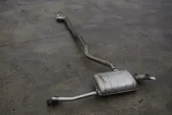 Silenciador BMW OEM 9888906 para 2 Active Tourer 2.0L