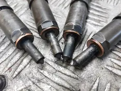Ensemble d'injecteurs Peugeot 206 1.4 HDI 9641496180