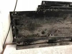 Vänster underredesskydd OEM 8K0825207D Audi A4 B8