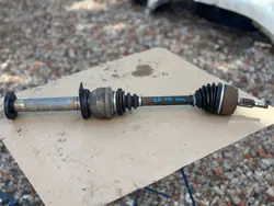 VW T5 2.0TDI Höger Framdrevaxel OEM 7E0407272AC