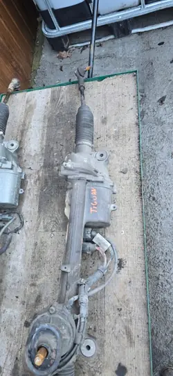 Ohjausvaihde OEM 5WK46800E04 VW Tiguan Passatille