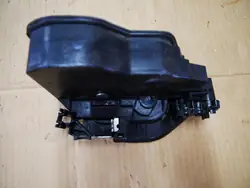 Serrure de porte avant droite BMW X3 E83 5 broches