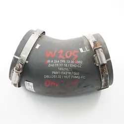 Mercedes W205 W213 M264 Välijäähdyttimen letku A2640981300