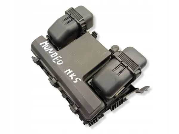Ford Mondeo MK V sulakekotelo OEM FC9T14A067EB image 10