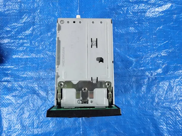 Opel CD30 MP3 Radio Display OEM 13289935 image 4