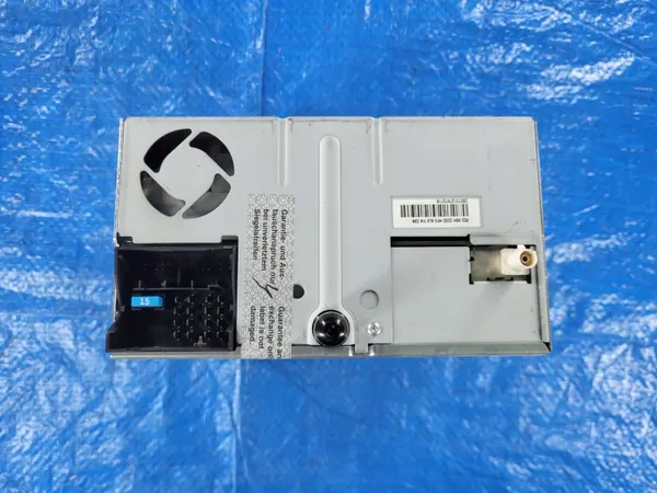 Opel CD30 MP3 Radio Display OEM 13289935 image 7