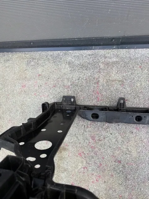 Frontverstärkungsleiste Nissan Juke II image 4