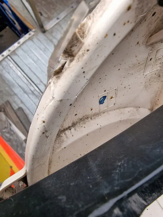 Lâmpada de Neblina Frontal Esquerda DAF XF 106 Euro 6 image 5