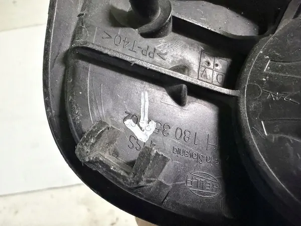 Farol Halógeno Direito AUDI A3 8V S LINE 12- OEM image 4