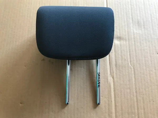 Encosto de cabeça traseiro central OEM para Toyota Yaris III 5D 2014-2017 image 2