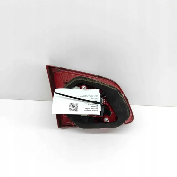 Luz de maletero derecha VW PASSAT B7 2012 3AE945094J image 2