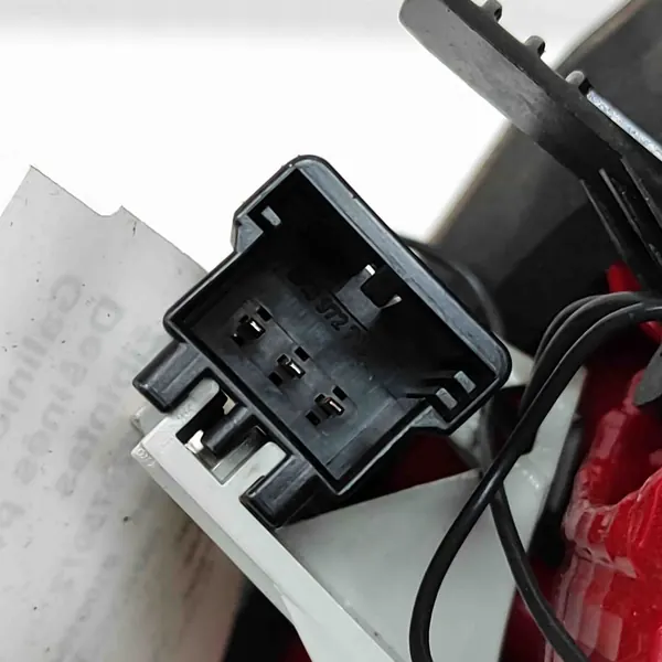 Luz de maletero derecha VW PASSAT B7 2012 3AE945094J image 3