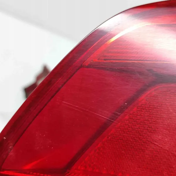 Luz de maletero derecha VW PASSAT B7 2012 3AE945094J image 6