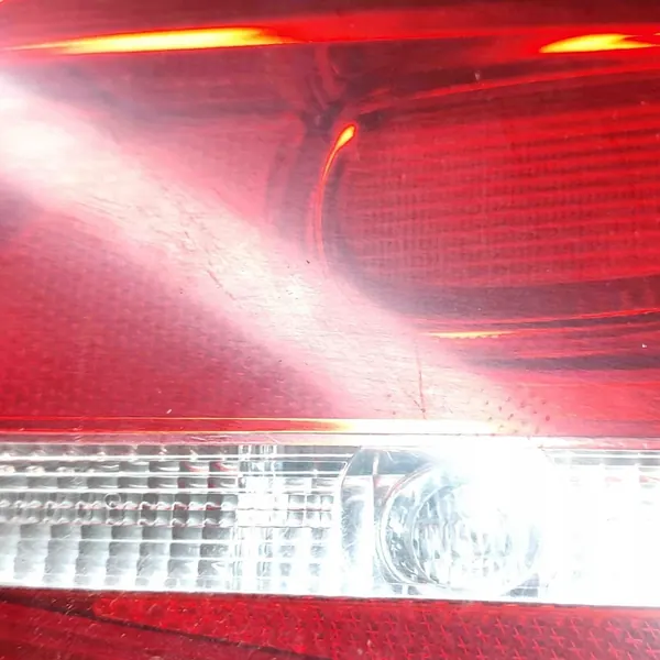 Luz de maletero derecha VW PASSAT B7 2012 3AE945094J image 7