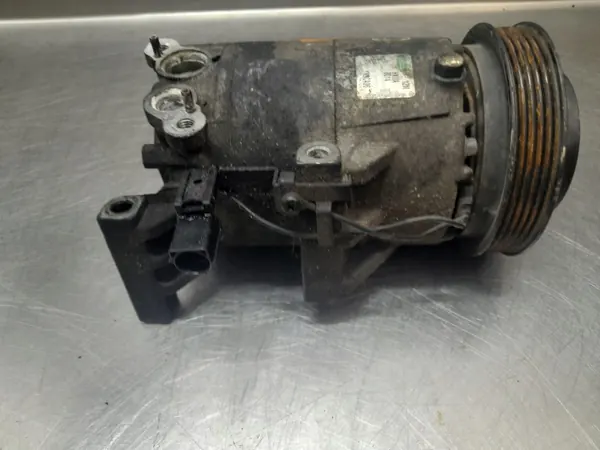 HYUNDAI 1.4 1.6 CRDI Compresseur AC F500-YN9CA06 image 3