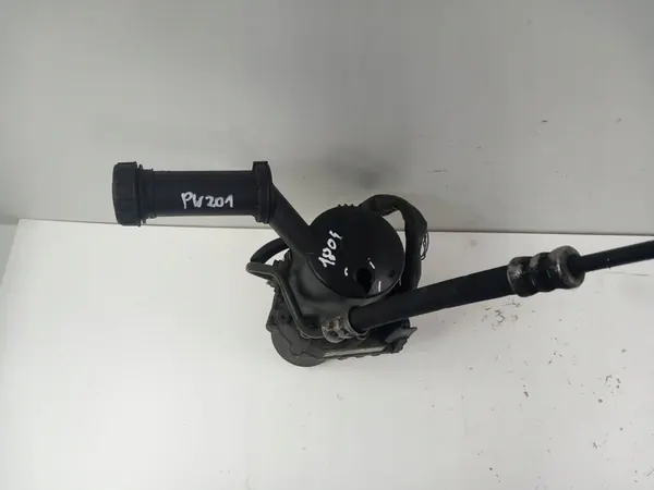 Servostyrningspump PEUGEOT 5008 I 1.6 HDI image 2